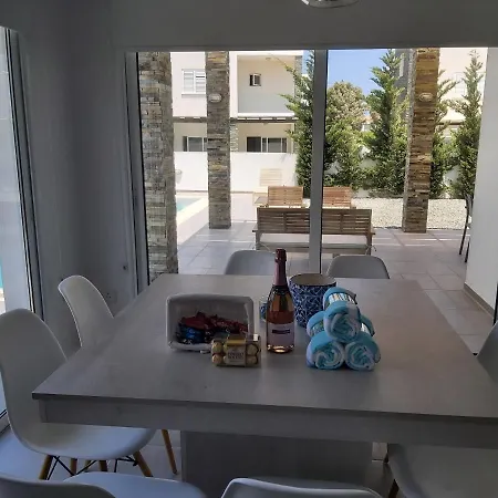 The Anemoni 5 * פרוטאראס